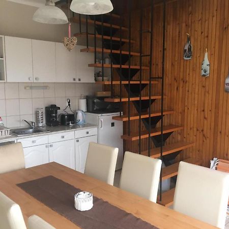 Tompos Vendeghaz Es Pince Hotel Villany Bagian luar foto