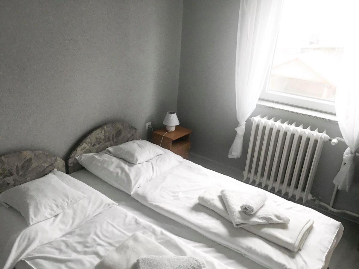Tompos Vendeghaz Es Pince Hotel Villany Bagian luar foto